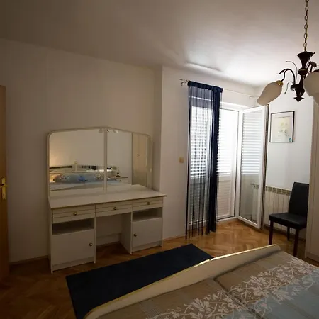 Appartement House Maca *