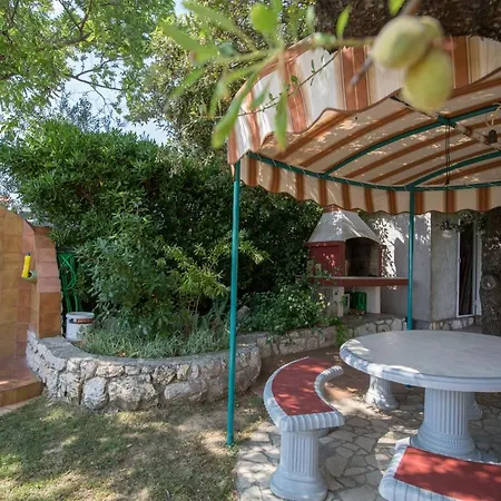 House Maca Apartment