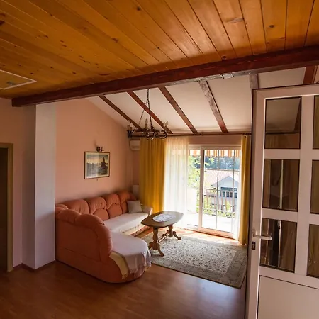House Maca Apartment