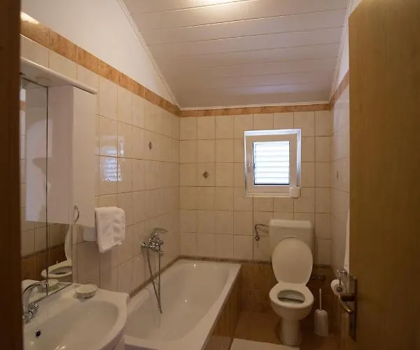 Appartamento House Maca Palit