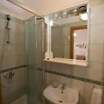 Apartament House Maca *