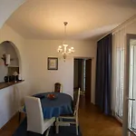 House Maca Apartament *