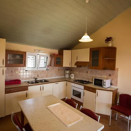 House Maca Lejlighed